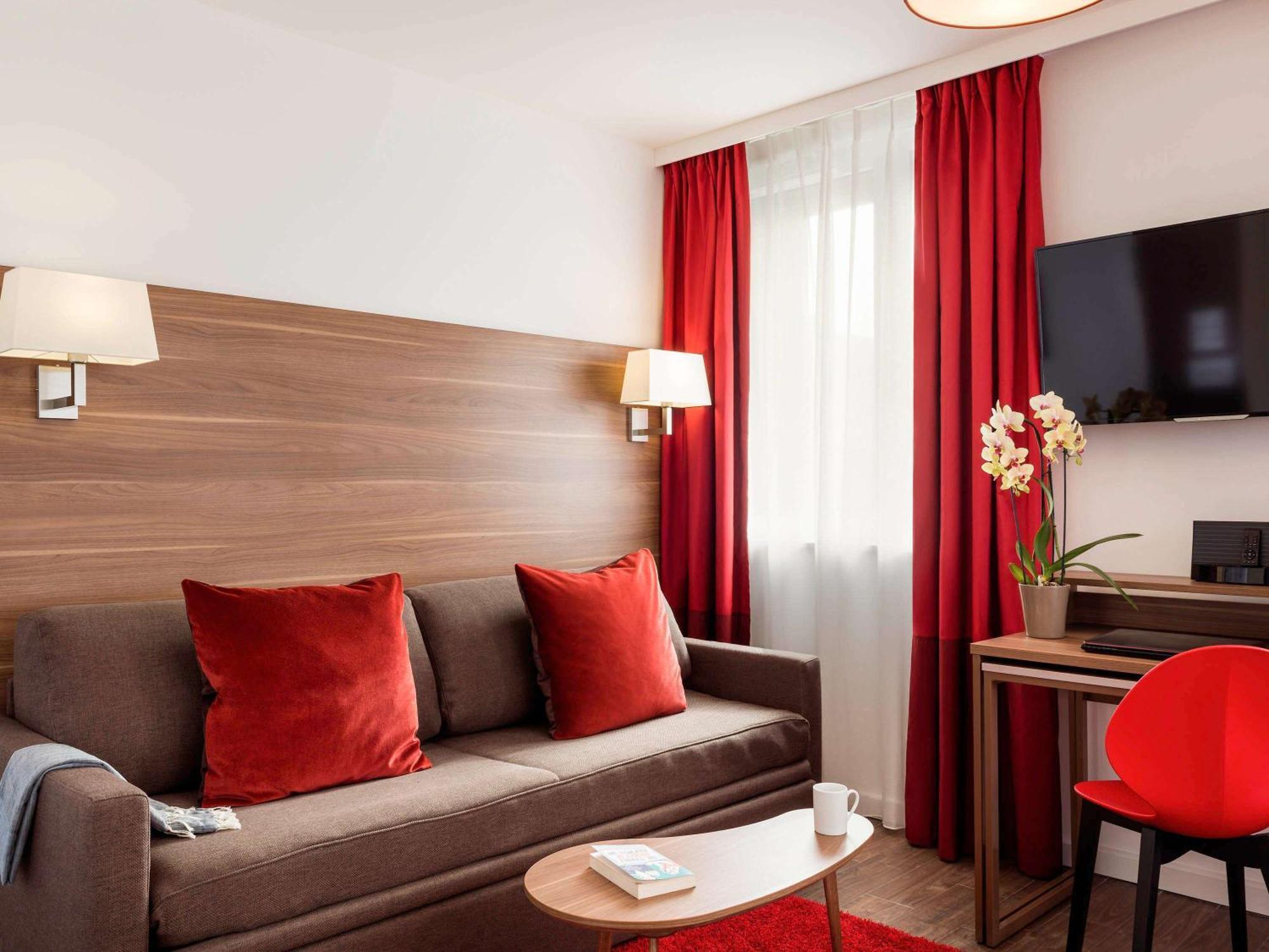 Aparthotel Adagio La Defense Courbevoie Ngoại thất bức ảnh